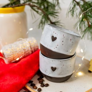 Budou křepelky se srdíčky na světlé i tmavé hlíně!